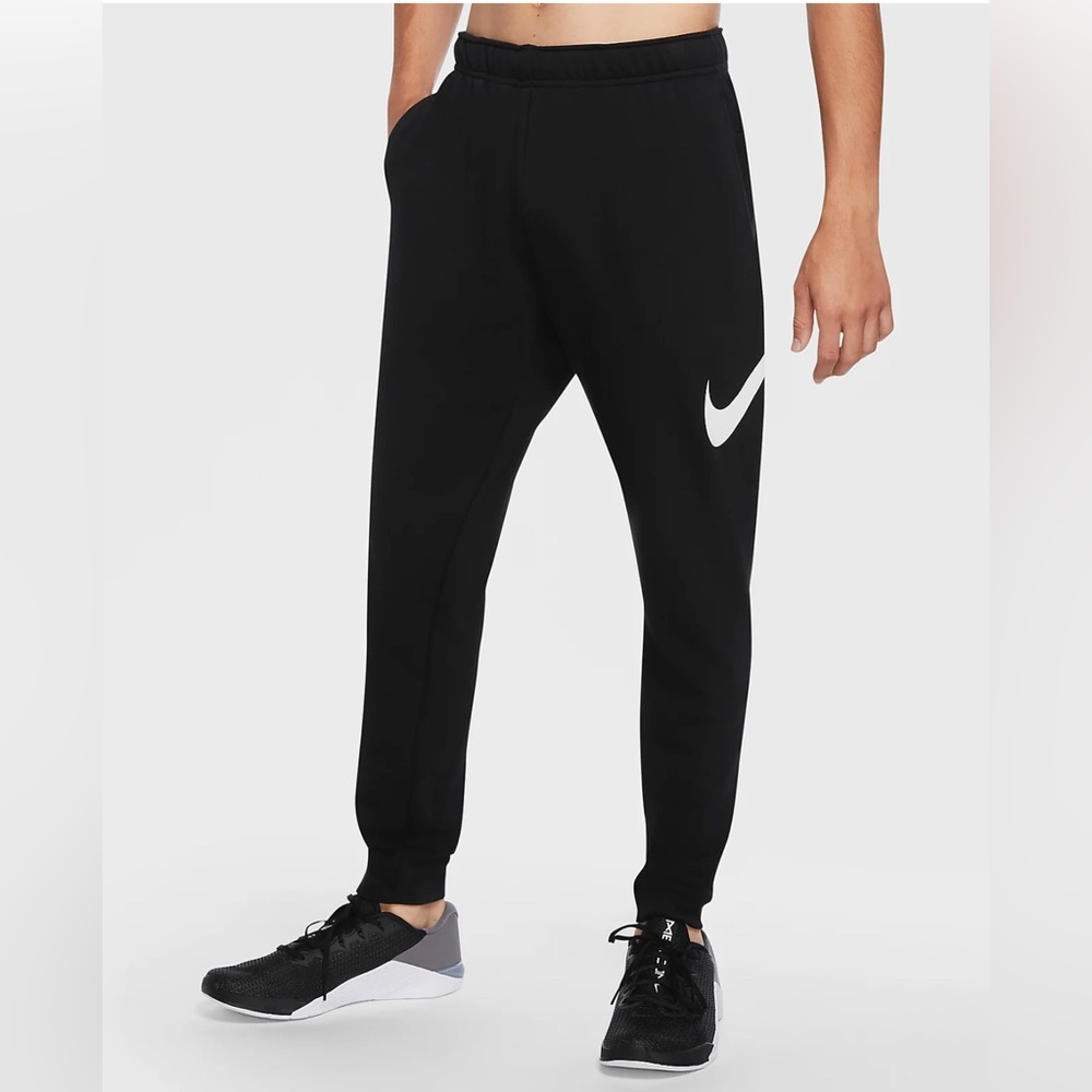 Nike Dri-Fit Tapered Training Pants - Small
